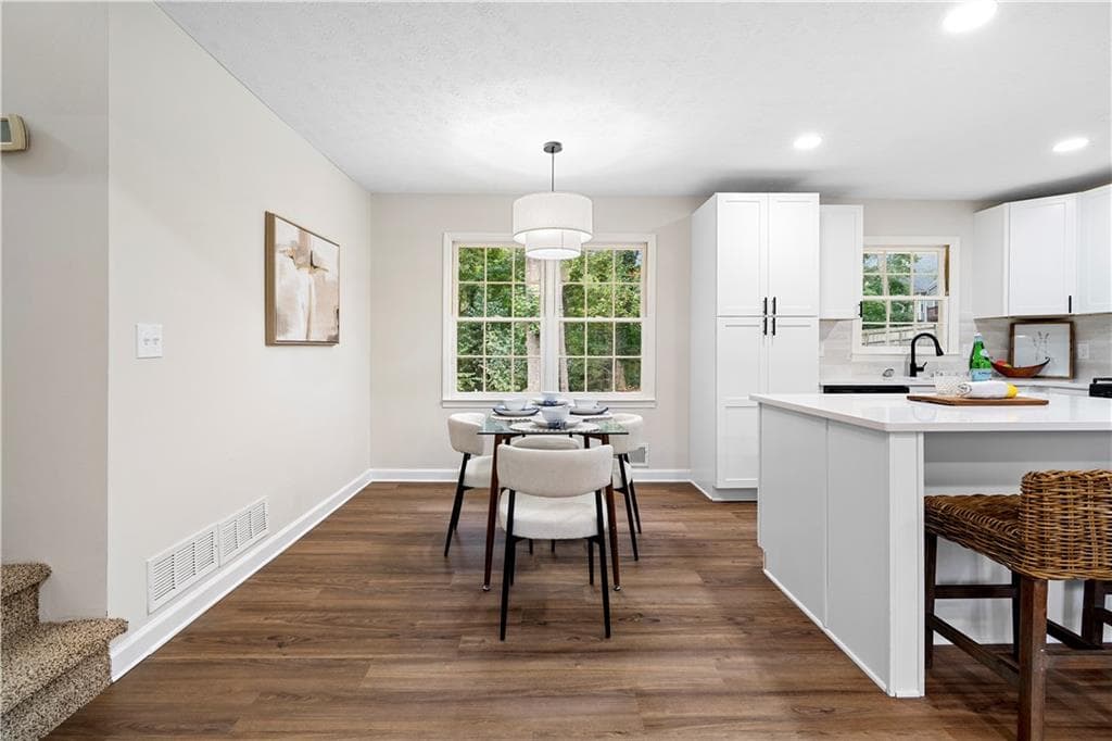 4 bedroom, 2 bathroom, 1,826 sq ft single family residence for sale at 2751 Dunwood Lane, Acworth, GA 30102 — photo 6