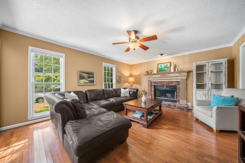 4 bedroom, 3 bathroom, 1,840 sq ft single family residence for sale at 3360 Timber Ridge, Powder Springs, GA 30127 — photo 2
