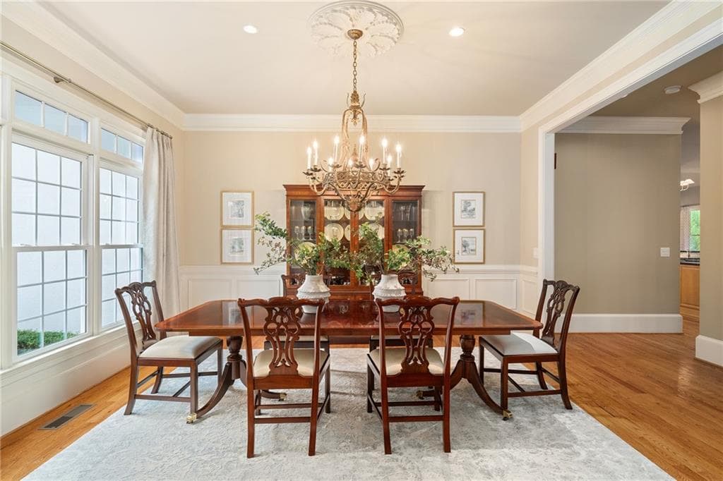 6 bedroom, 7 bathroom, 6,223 sq ft single family residence for sale at 1051 Fieldstone Trail, Milton, GA 30004 — photo 5