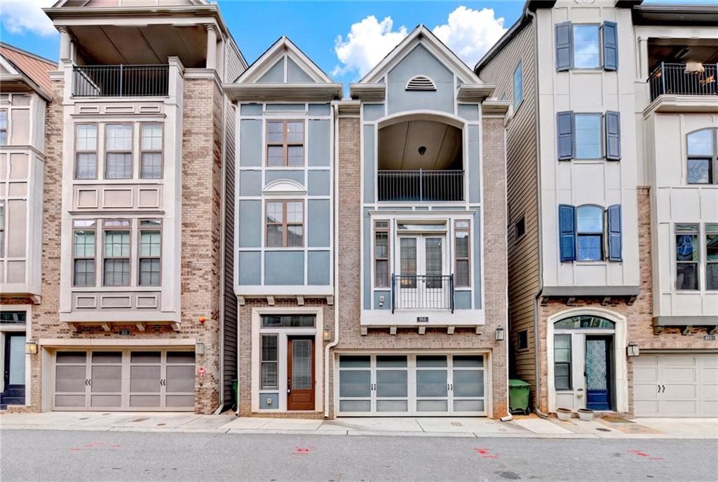 3 bedroom, 3 bathroom, 1,890 sq ft single family residence for sale at 595 Broadview Place, Atlanta, GA 30324 — photo 1 of 75