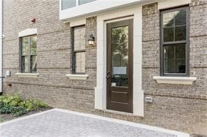 3 bedroom, 3 bathroom, 1,890 sq ft single family residence for sale at 595 Broadview Place, Atlanta, GA 30324 — photo 7