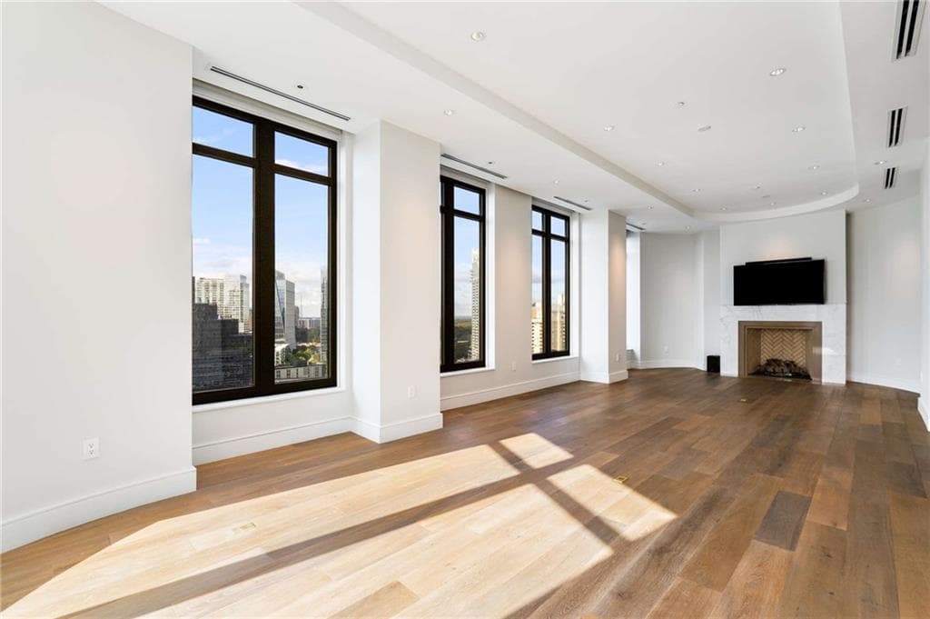 3 bedroom, 4 bathroom, 3,407 sq ft condominium for rent at 3376 Peachtree Road 33B, Atlanta, GA 30326 for $13,000 a month — photo 5