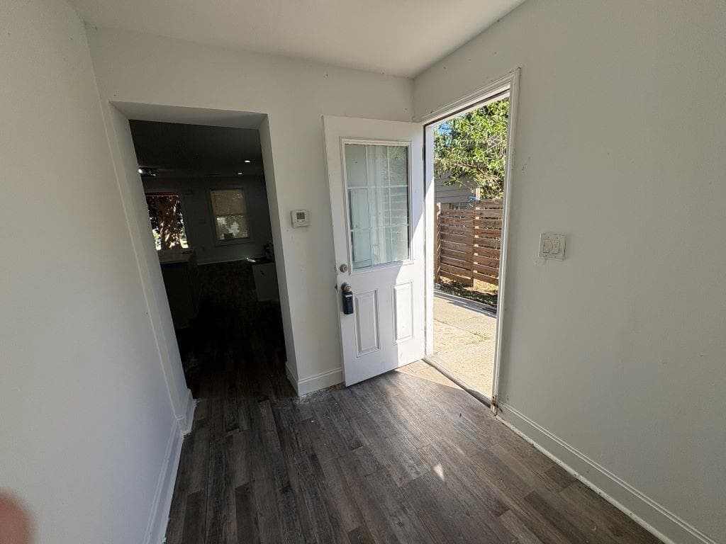 3 bedroom, 2 bathroom, 1,118 sq ft single family residence for sale at 1664 M L King Jr Drive, Atlanta, GA 30314 — photo 7