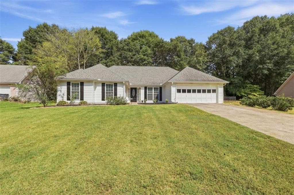 3 bedroom, 2 bathroom, 1,654 sq ft single family residence for sale at 25 Manor Oak Lane, Covington, GA 30014