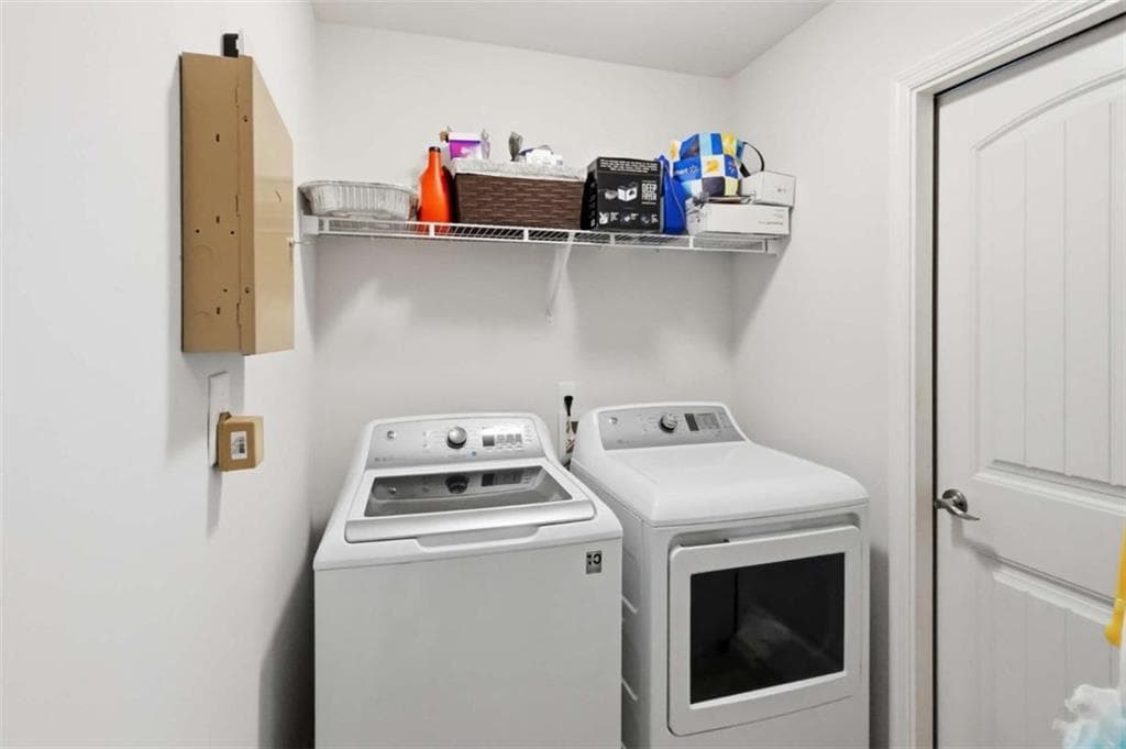 3 bedroom, 2 bathroom, 1,654 sq ft single family residence for sale at 25 Manor Oak Lane, Covington, GA 30014 — photo 8