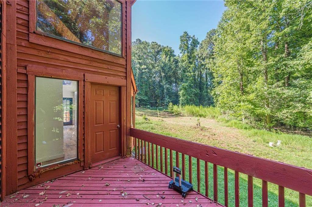 4 bedroom, 3 bathroom, 2,155 sq ft single family residence for sale at 2459 Terrace Trail, Decatur, GA 30035 — photo 5