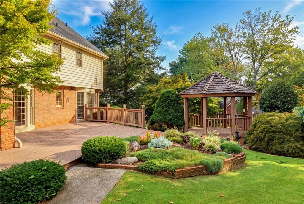 4 bedroom, 4 bathroom, 4,112 sq ft single family residence under contract at 4965 Trailridge Pass, Dunwoody, GA 30338 — photo 10