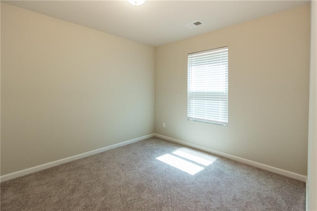 4 bedroom, 3 bathroom, 2,323 sq ft single family residence for rent at 706 Dove Tree Lane, Social Circle, GA 30025 for $2,000 a month — photo 10