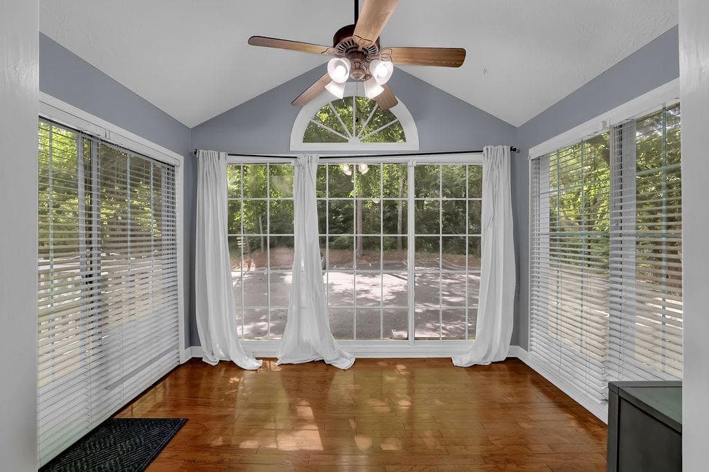 2 bedroom, 1 bathroom, 1,097 sq ft condominium for sale at 1905 Countryside Place, Smyrna, GA 30080 — photo 3