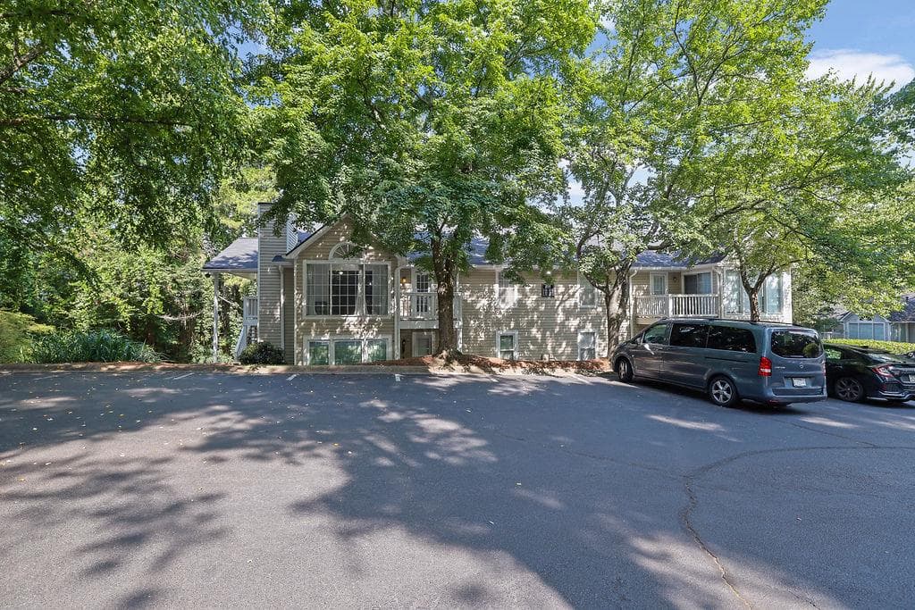 2 bedroom, 1 bathroom, 1,097 sq ft condominium for sale at 1905 Countryside Place, Smyrna, GA 30080 — photo 6