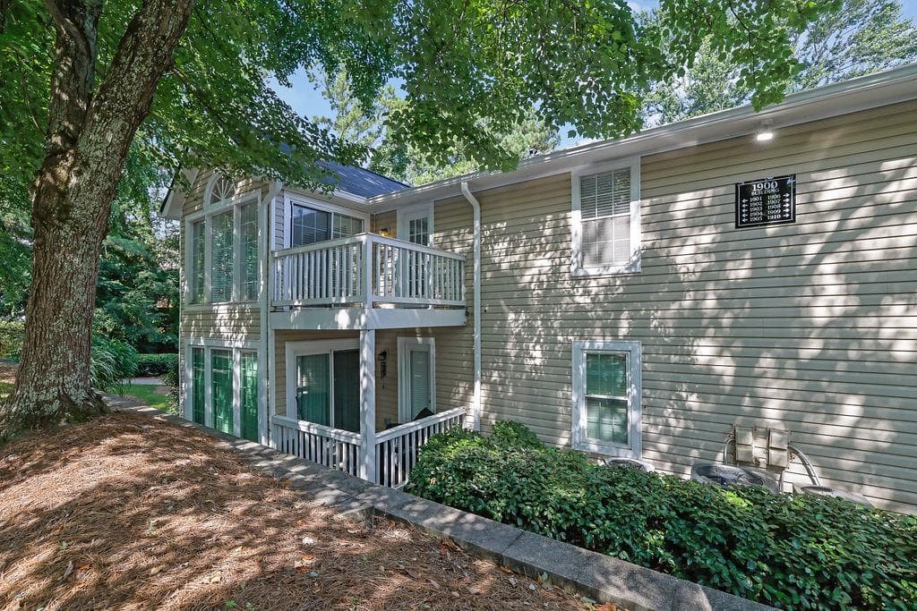 2 bedroom, 1 bathroom, 1,097 sq ft condominium for sale at 1905 Countryside Place, Smyrna, GA 30080 — photo 9