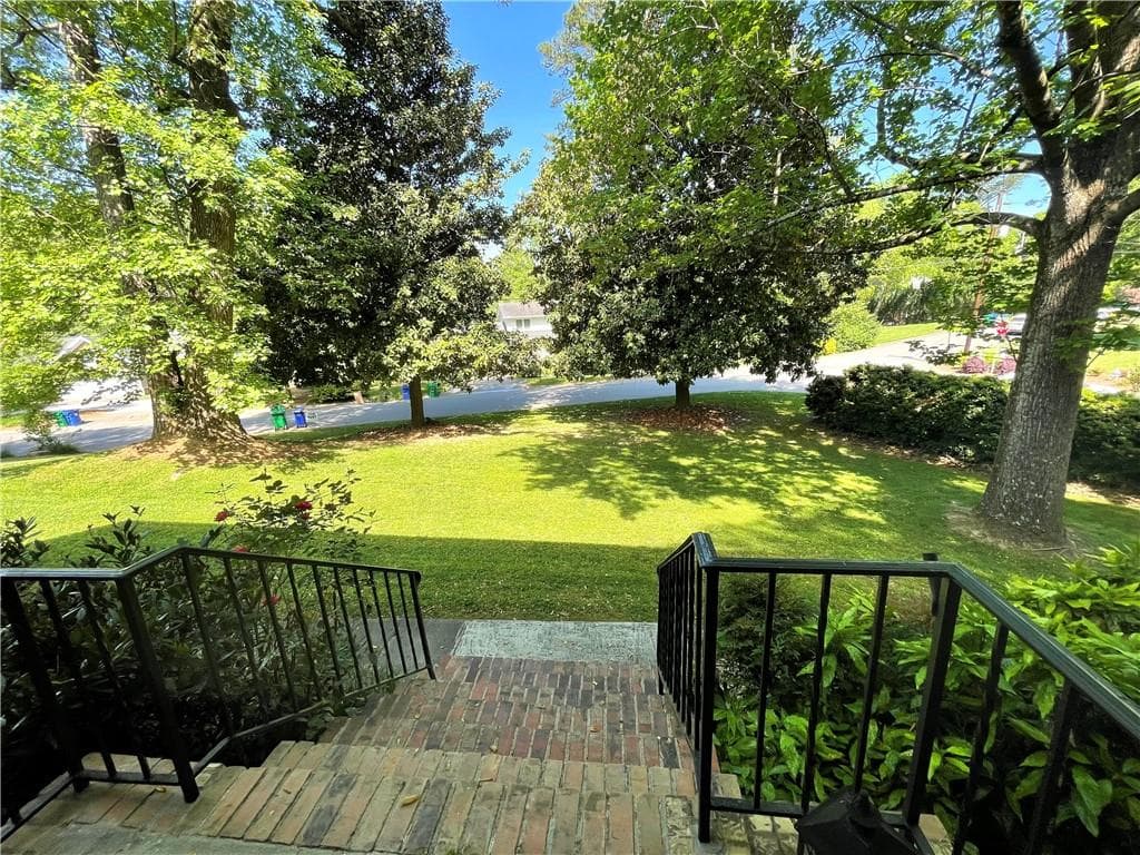 5 bedroom, 3 bathroom, 4,435 sq ft single family residence for rent at 5291 Manhasset Cove, Dunwoody, GA 30338 for $4,100 a month — photo 2