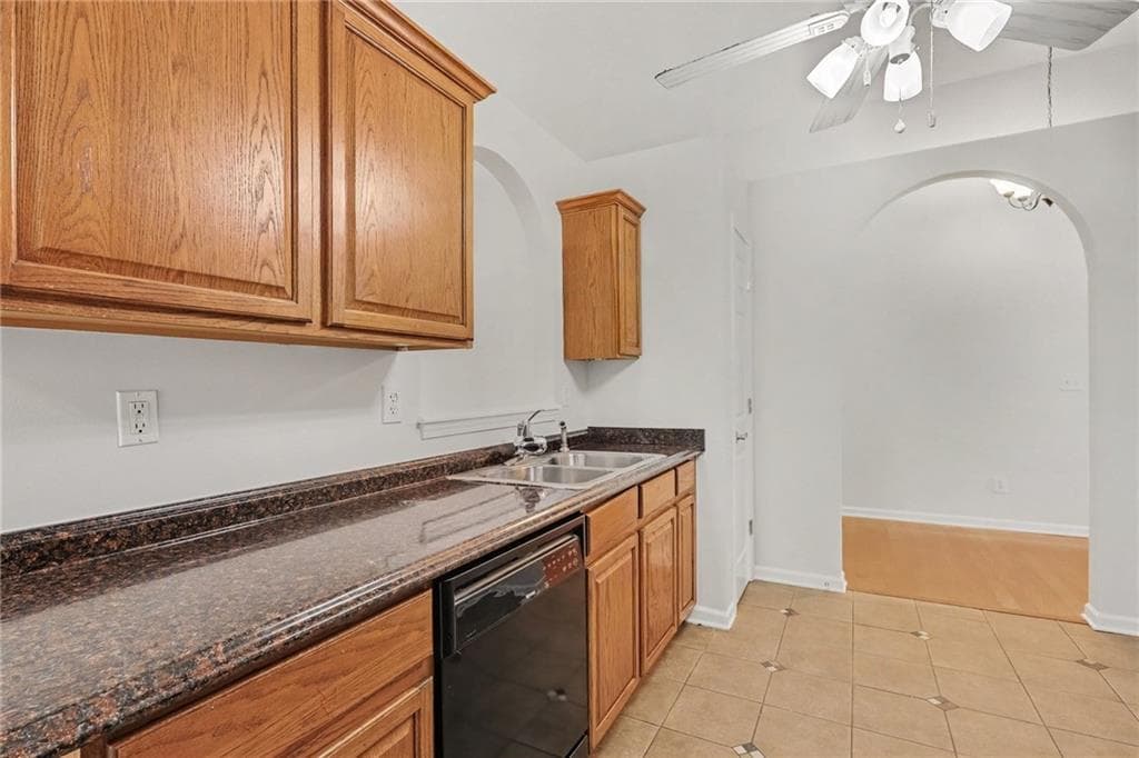 3 bedroom, 2 bathroom, 1,803 sq ft single family residence for sale at 2105 Raegan Court, Monroe, GA 30655 — photo 10