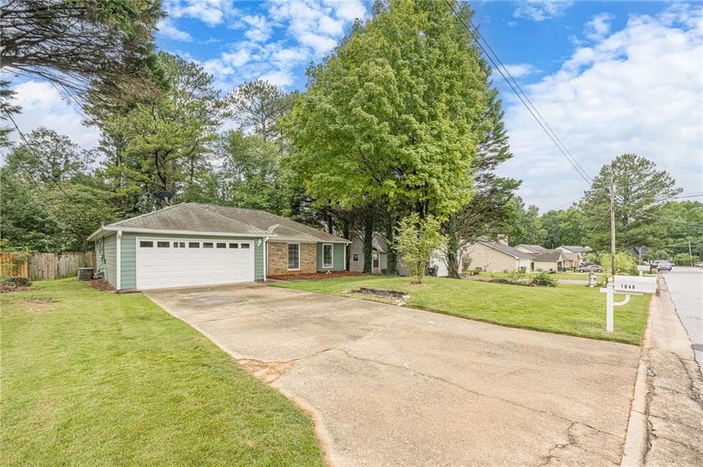 3 bedroom, 2 bathroom, 1,442 sq ft single family residence under contract at 1648 Brandon Square, Lawrenceville, GA 30044 — photo 8