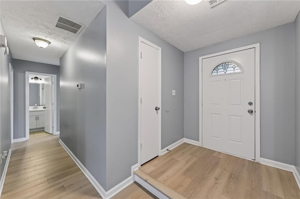 3 bedroom, 2 bathroom, 1,442 sq ft single family residence under contract at 1648 Brandon Square, Lawrenceville, GA 30044 — photo 9