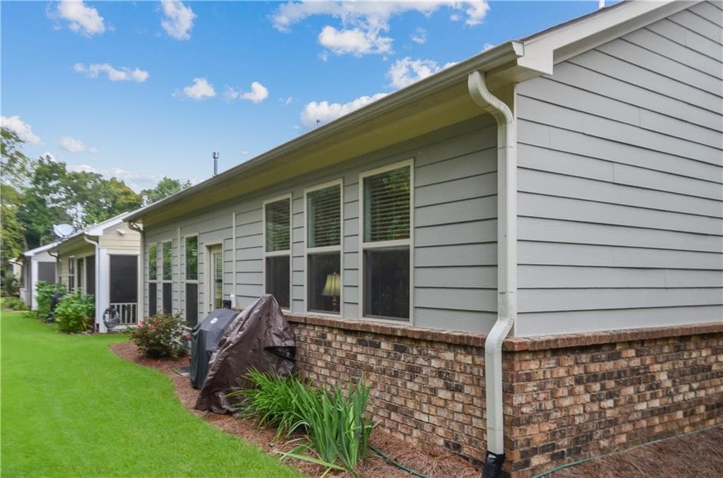 3 bedroom, 2 bathroom, 2,208 sq ft single family residence for sale at 3040 Appling Hills Drive, Dacula, GA 30019 — photo 4