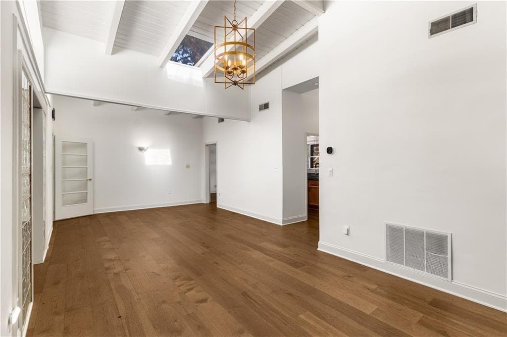 4 bedroom, 2 bathroom, 1,872 sq ft single family residence for rent at 130 Putnam Circle, Atlanta, GA 30342 for $4,950 a month — photo 4