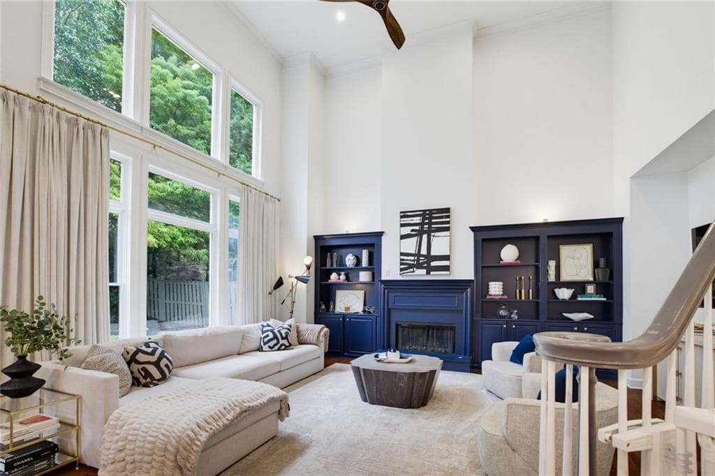 4 bedroom, 4 bathroom, 2,921 sq ft single family residence for sale at 3211 Windsor Lake Drive, Brookhaven, GA 30319 — photo 4