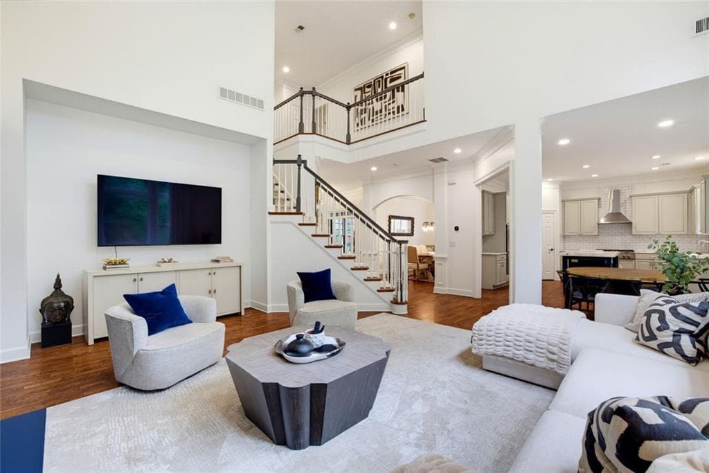 4 bedroom, 4 bathroom, 2,921 sq ft single family residence for sale at 3211 Windsor Lake Drive, Brookhaven, GA 30319 — photo 8