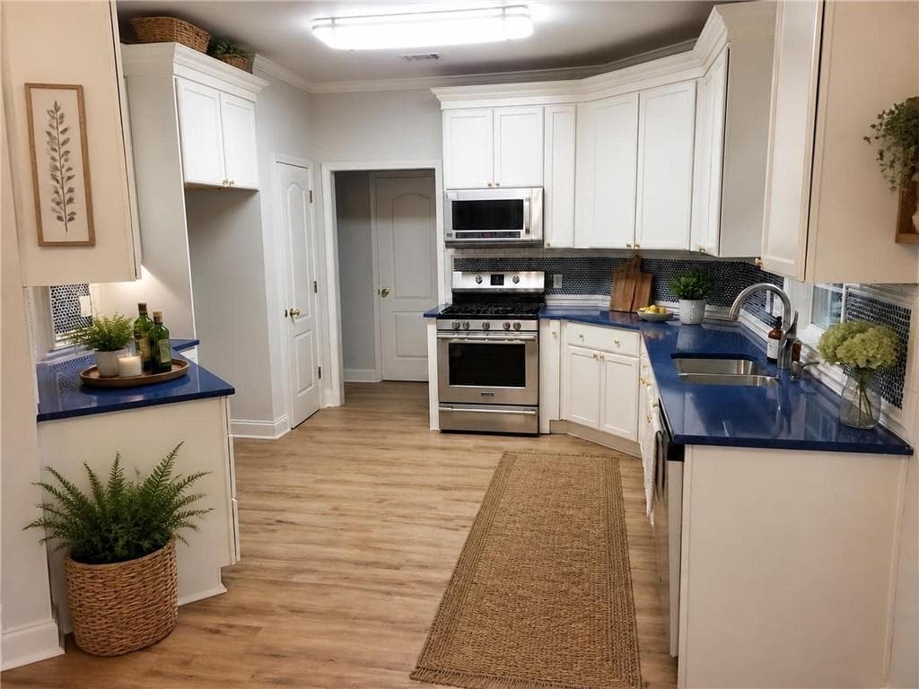 4 bedroom, 3 bathroom, 2,528 sq ft single family residence for sale at 250 Jordan Place, Fayetteville, GA 30215 — photo 8