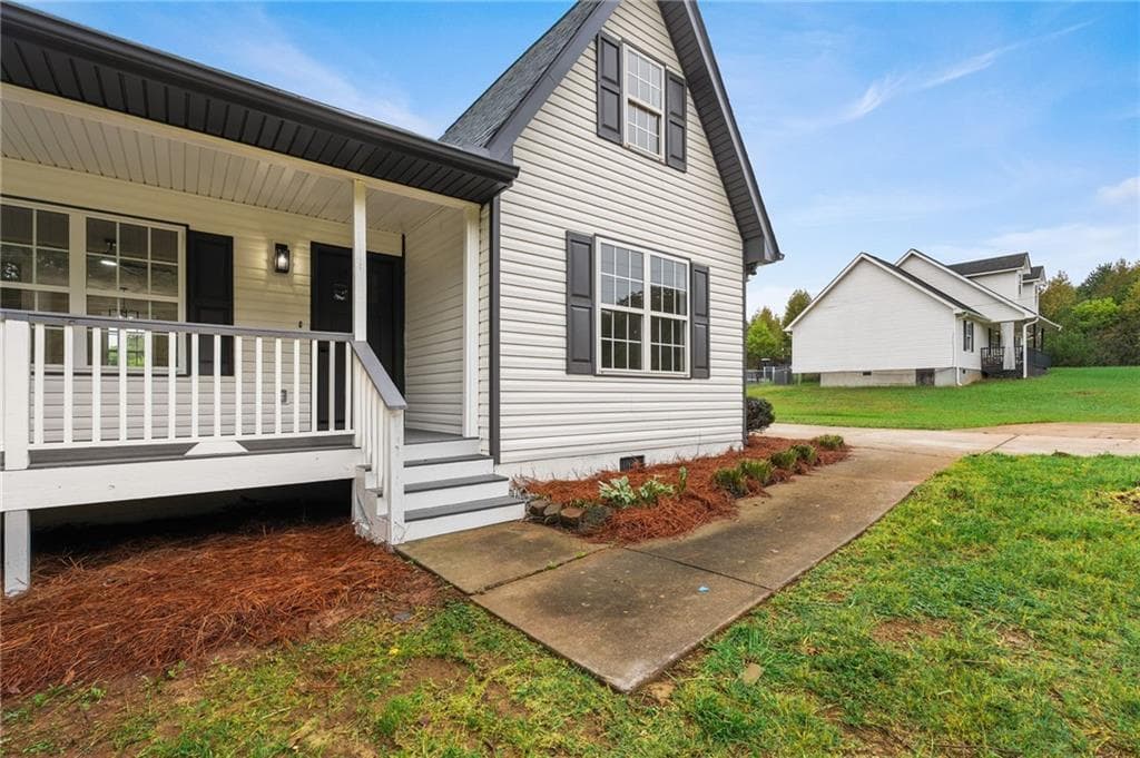 4 bedroom, 2 bathroom, 2,001 sq ft single family residence for sale at 2920 High Falls Road, Griffin, GA 30223 — photo 3