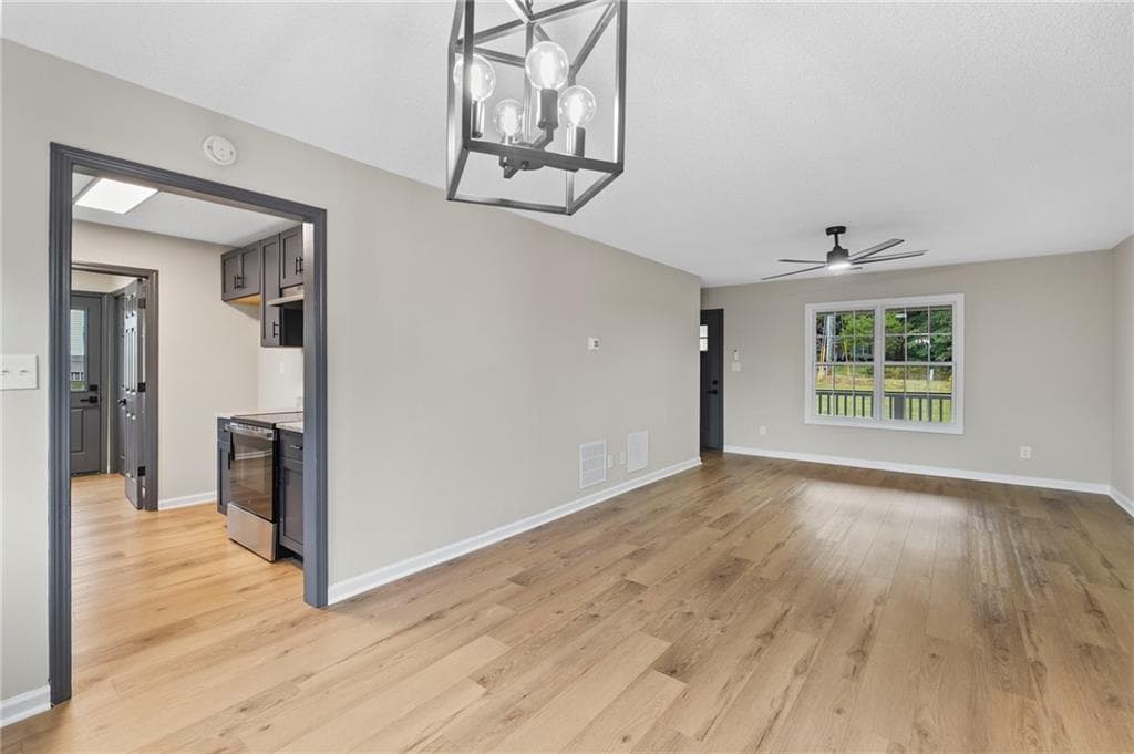 4 bedroom, 2 bathroom, 2,001 sq ft single family residence for sale at 2920 High Falls Road, Griffin, GA 30223 — photo 9