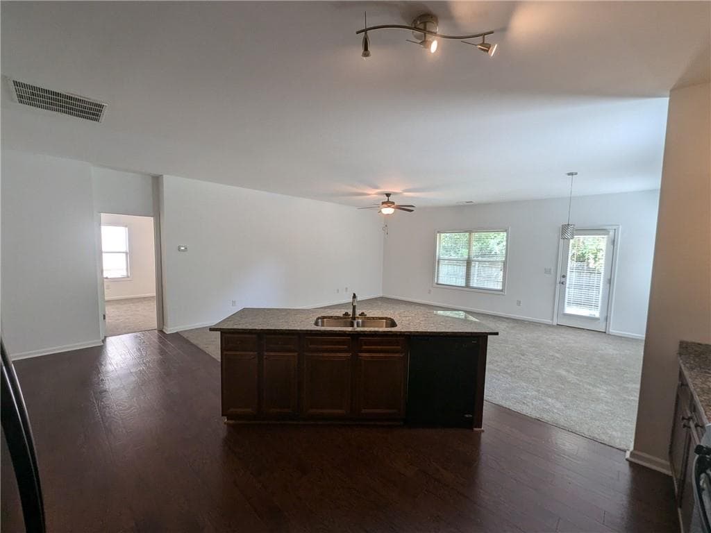 3 bedroom, 2 bathroom, 1,692 sq ft single family residence for rent at 4205 Pearhaven Lane, Gainesville, GA 30504 for $2,175 a month — photo 3