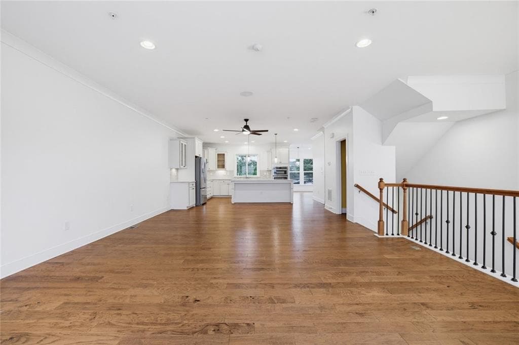 3 bedroom, 4 bathroom, 3,100 sq ft townhouse for sale at 844 Stonehill Lane, Atlanta, GA 30324 — photo 6
