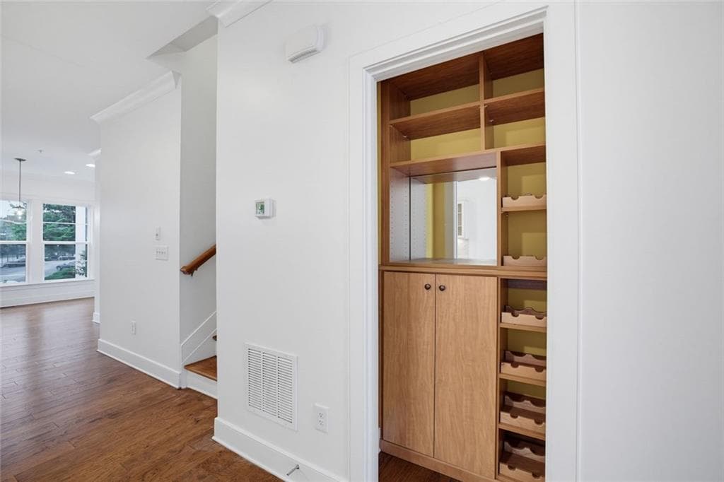 3 bedroom, 4 bathroom, 3,100 sq ft townhouse for sale at 844 Stonehill Lane, Atlanta, GA 30324 — photo 7