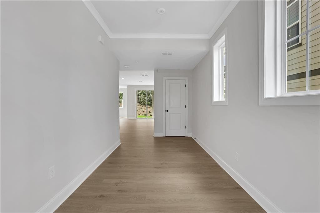 5 bedroom, 4 bathroom, 3,351 sq ft single family residence for sale at 116 Kindred Lane, Marietta, GA 30066 — photo 2