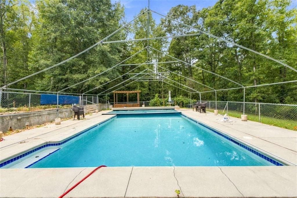 6 bedroom, 5 bathroom, 3,750 sq ft single family residence for sale at 111 North Bethany Road, Mcdonough, GA 30252 — photo 2