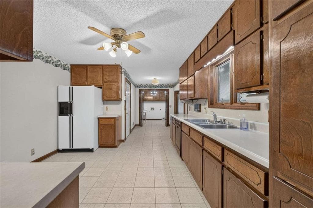 6 bedroom, 5 bathroom, 3,750 sq ft single family residence for sale at 111 North Bethany Road, Mcdonough, GA 30252 — photo 3