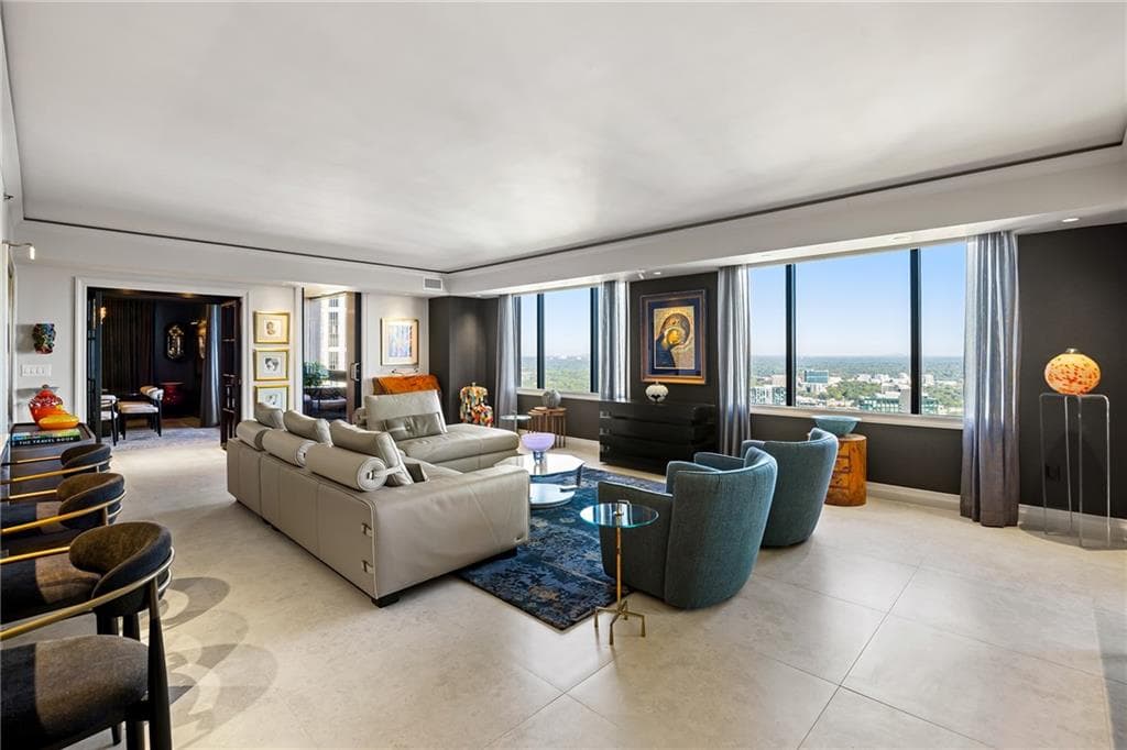 2 bedroom, 3 bathroom, 2,090 sq ft condominium for sale at 75 14th Street 4420, Atlanta, GA 30309 — photo 3