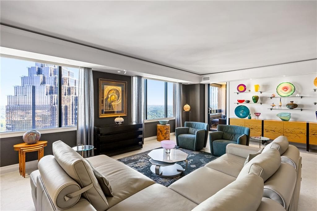 2 bedroom, 3 bathroom, 2,090 sq ft condominium for sale at 75 14th Street 4420, Atlanta, GA 30309 — photo 4