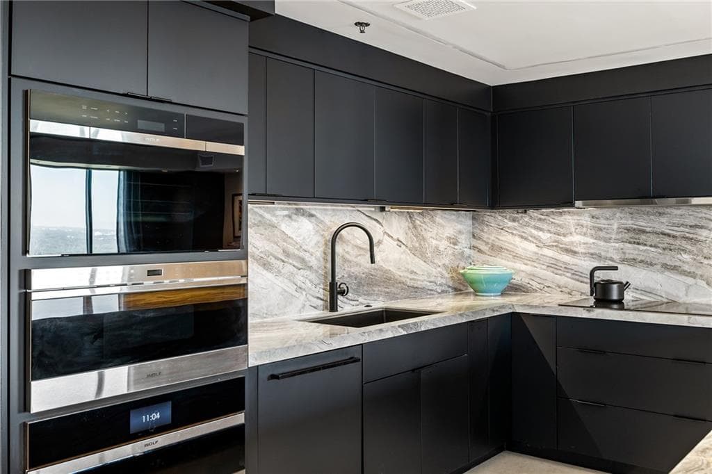 2 bedroom, 3 bathroom, 2,090 sq ft condominium for sale at 75 14th Street 4420, Atlanta, GA 30309 — photo 6