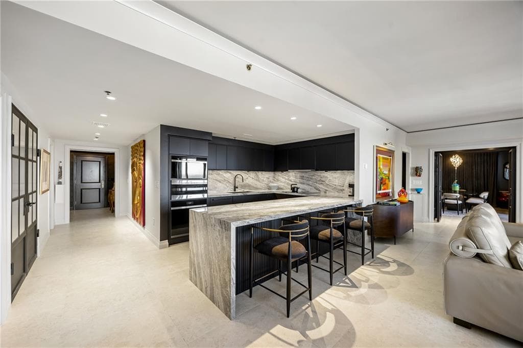 2 bedroom, 3 bathroom, 2,090 sq ft condominium for sale at 75 14th Street 4420, Atlanta, GA 30309 — photo 7