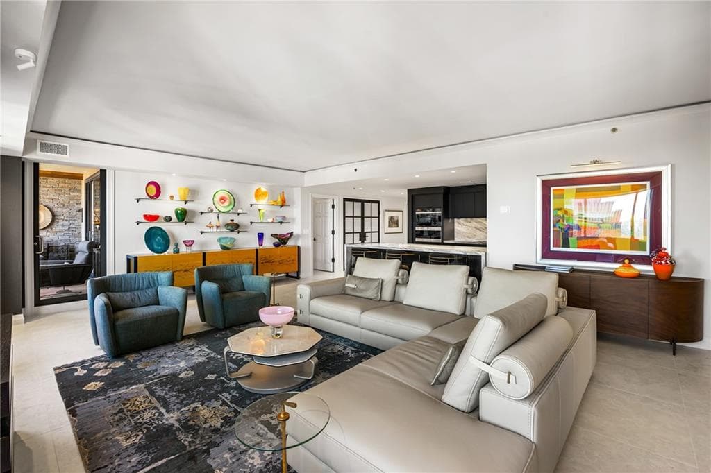 2 bedroom, 3 bathroom, 2,090 sq ft condominium for sale at 75 14th Street 4420, Atlanta, GA 30309 — photo 10