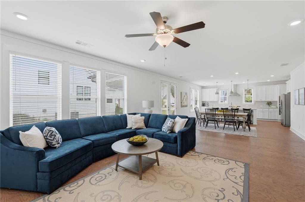 5 bedroom, 5 bathroom, 3,371 sq ft single family residence under contract at 8210 Long Knoll Way, Gainesville, GA 30506 — photo 10