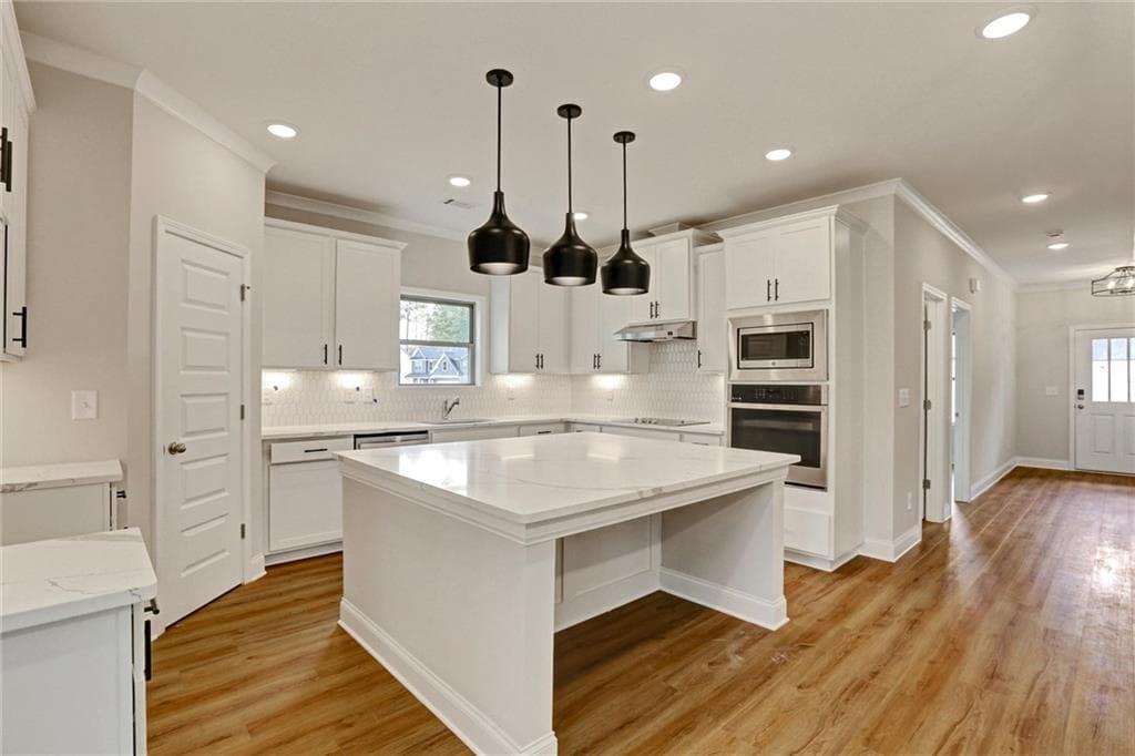 5 bedroom, 4 bathroom, 2,800 sq ft single family residence for sale at 3095 Zodiac Court, Lawrenceville, GA 30044 — photo 9