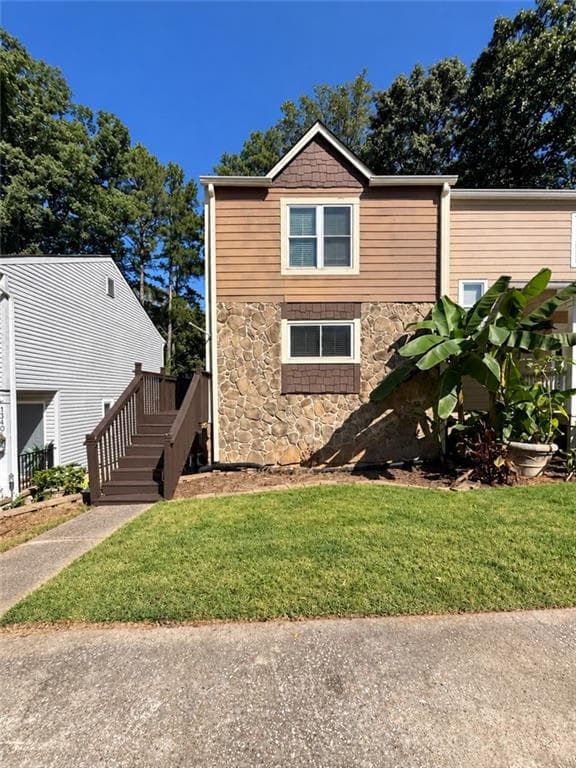2 bedroom, 3 bathroom, 1,080 sq ft townhouse for rent at 1330 Ridgecrest Lane, Smyrna, GA 30080 for $1,750 a month