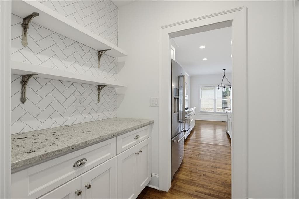 5 bedroom, 3 bathroom, 3,150 sq ft single family residence for rent at 827 Derrydown Way, Decatur, GA 30030 for $6,200 a month — photo 9