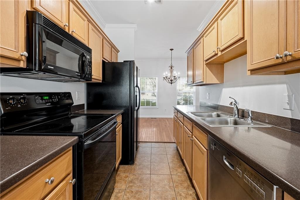 2 bedroom, 3 bathroom, 1,300 sq ft townhouse for rent at 1803 Masons Creek Circle, Sandy Springs, GA 30350 for $2,500 a month — photo 8