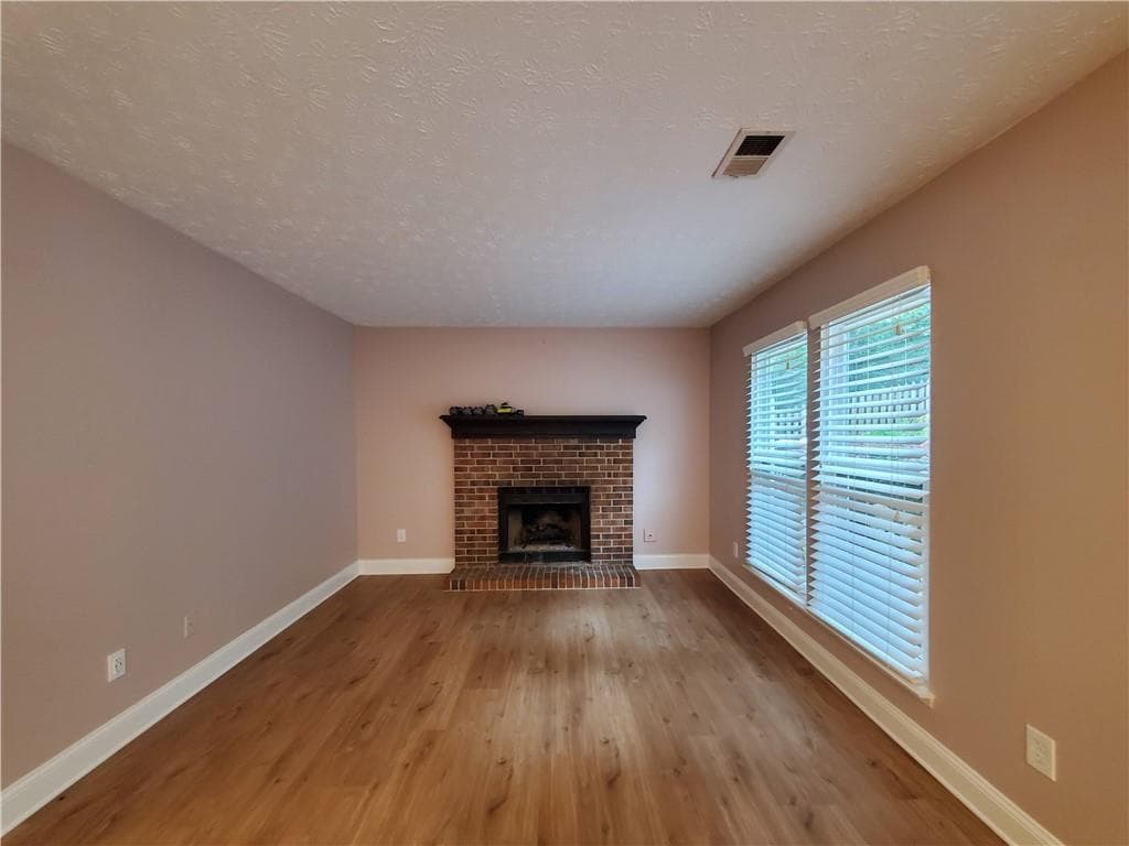 3 bedroom, 3 bathroom, 1,912 sq ft single family residence for rent at 10490 Summer Creek Drive, Johns Creek, GA 30022 for $2,800 a month — photo 8