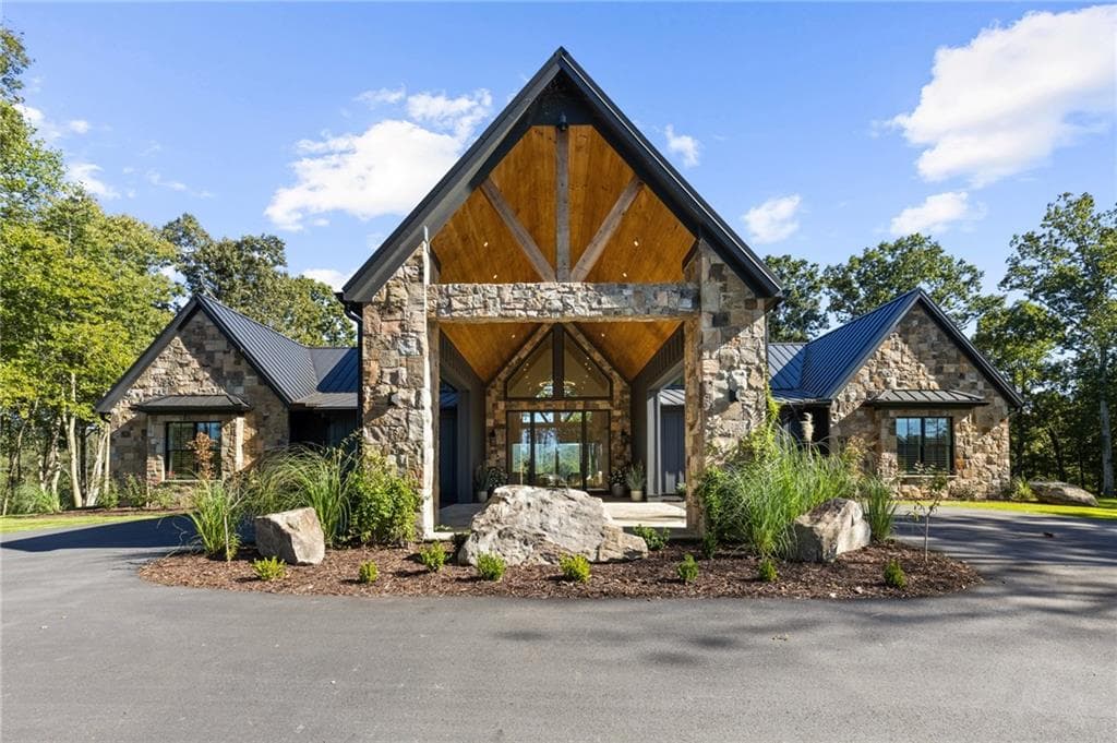 4 bedroom, 5 bathroom, 3,638 sq ft single family residence for sale at 364 Bravo Way, Talking Rock, GA 30175 — photo 10