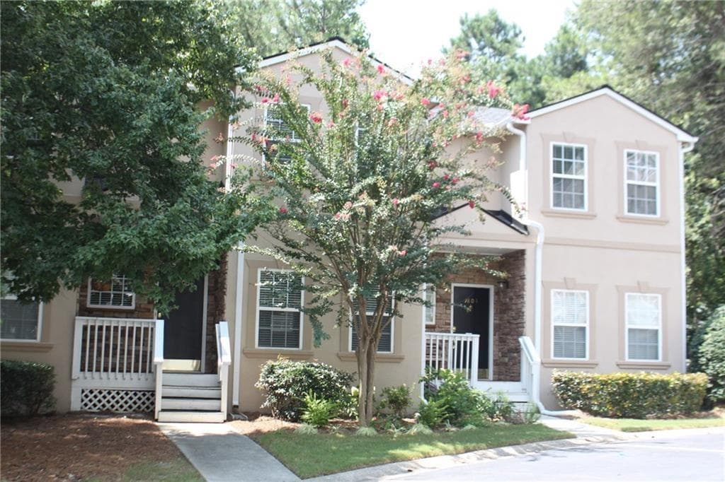 2 bedroom, 3 bathroom, 1,300 sq ft townhouse for rent at 1803 Masons Creek Circle, Sandy Springs, GA 30350 for $2,500 a month — photo 1 of 27