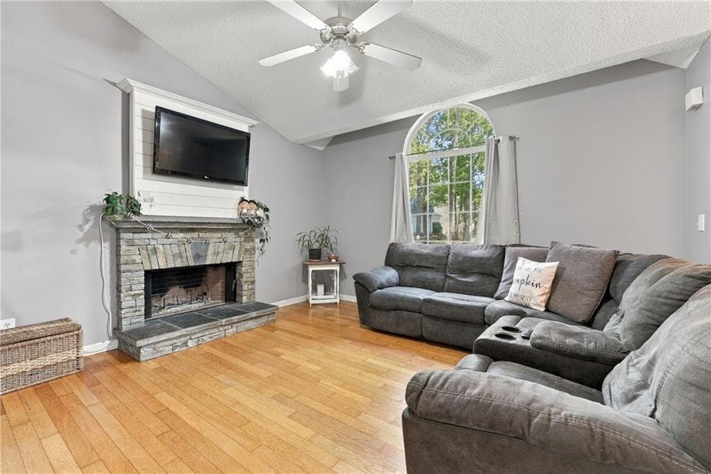 4 bedroom, 2 bathroom, 1,259 sq ft single family residence for sale at 96 Boxcar Way W, Dawsonville, GA 30534 — photo 7
