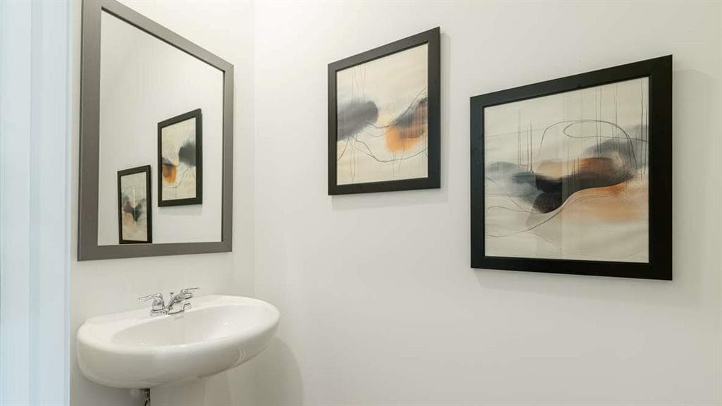 3 bedroom, 3 bathroom, 1,418 sq ft townhouse for sale at 5898 Mattan Trail, Lithonia, GA 30058 — photo 9