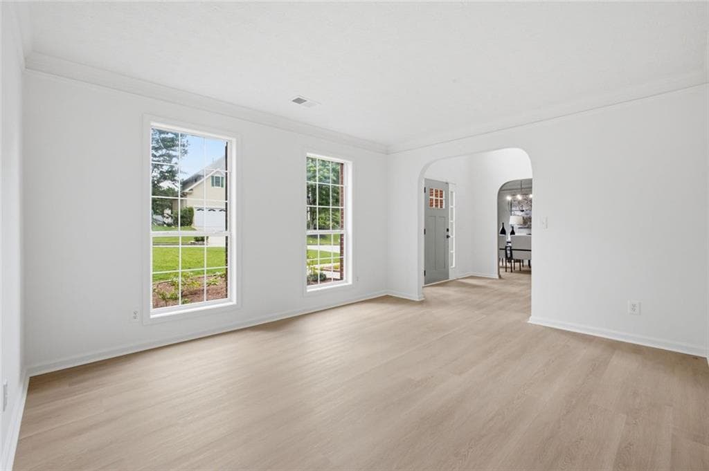 5 bedroom, 3 bathroom, 3,228 sq ft single family residence for sale at 11939 Scottish Court, Fayetteville, GA 30215 — photo 4