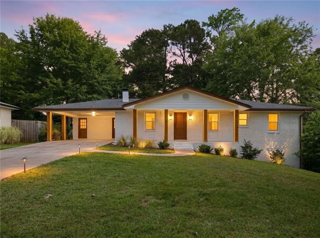 3 bedroom, 2 bathroom, 1,982 sq ft single family residence for sale at 501 Pineview Drive, Smyrna, GA 30082