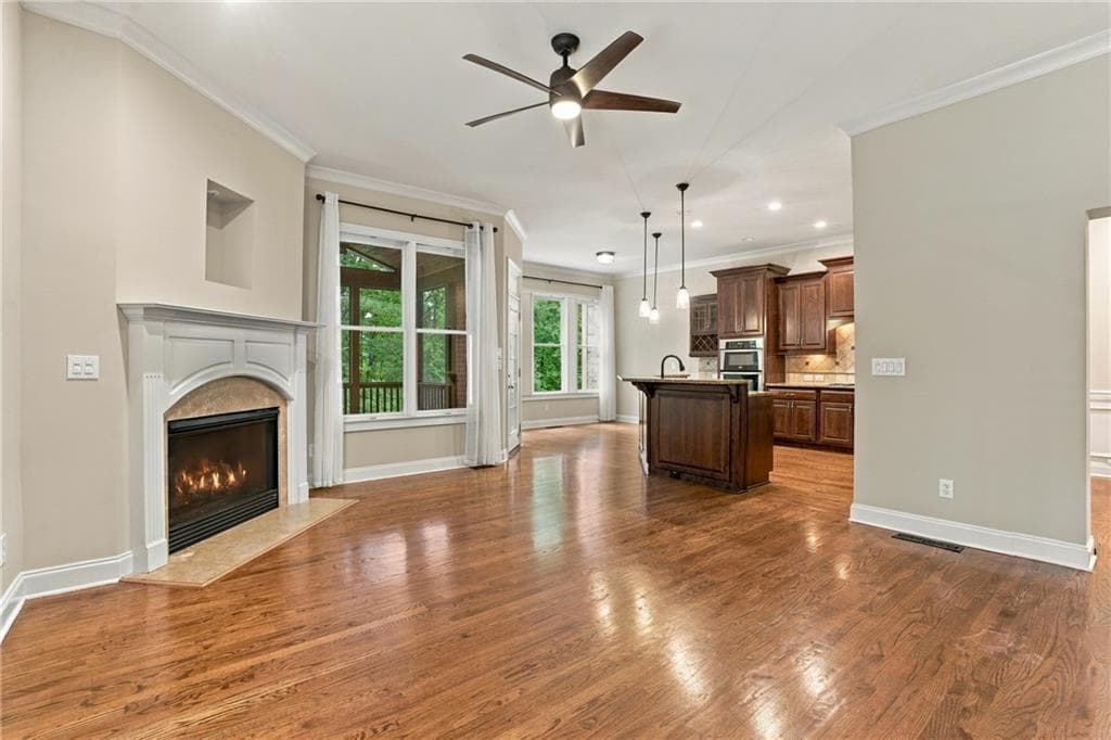 3 bedroom, 4 bathroom, 2,420 sq ft townhouse for rent at 5201 Waters Edge Trail, Roswell, GA 30075 for $3,500 a month — photo 2